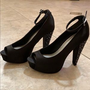 Madden girl black heels
